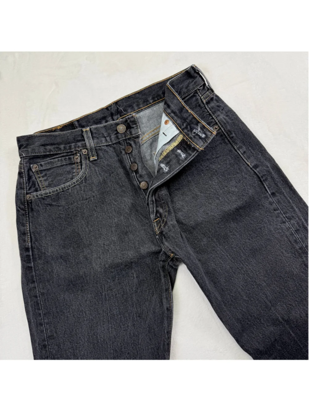 Men's Levi's 501 32x30 Button Fly Straight Leg Jeans Black (Actual 32x28)